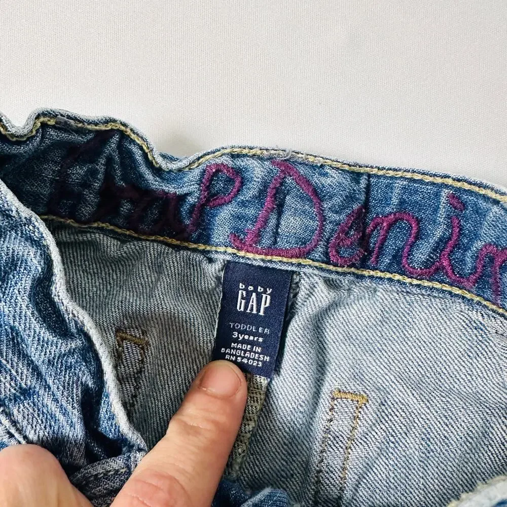 Vintage Y2K Gap Denim Shortie Shorts Sz 3T